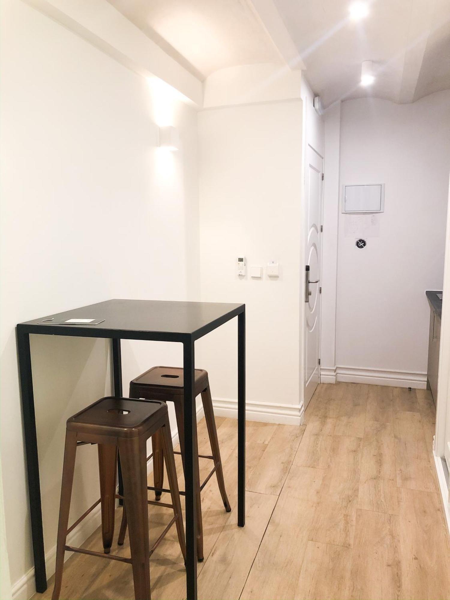 Suites Hom Sevilla Bagian luar foto