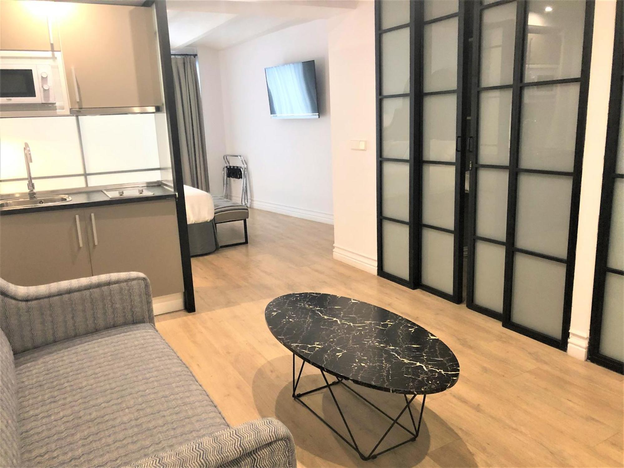 Suites Hom Sevilla Bagian luar foto